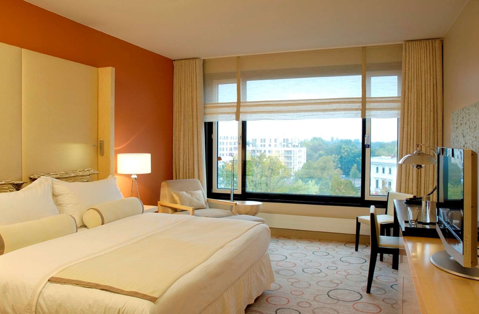 Sheraton Grand Esplanade 5*