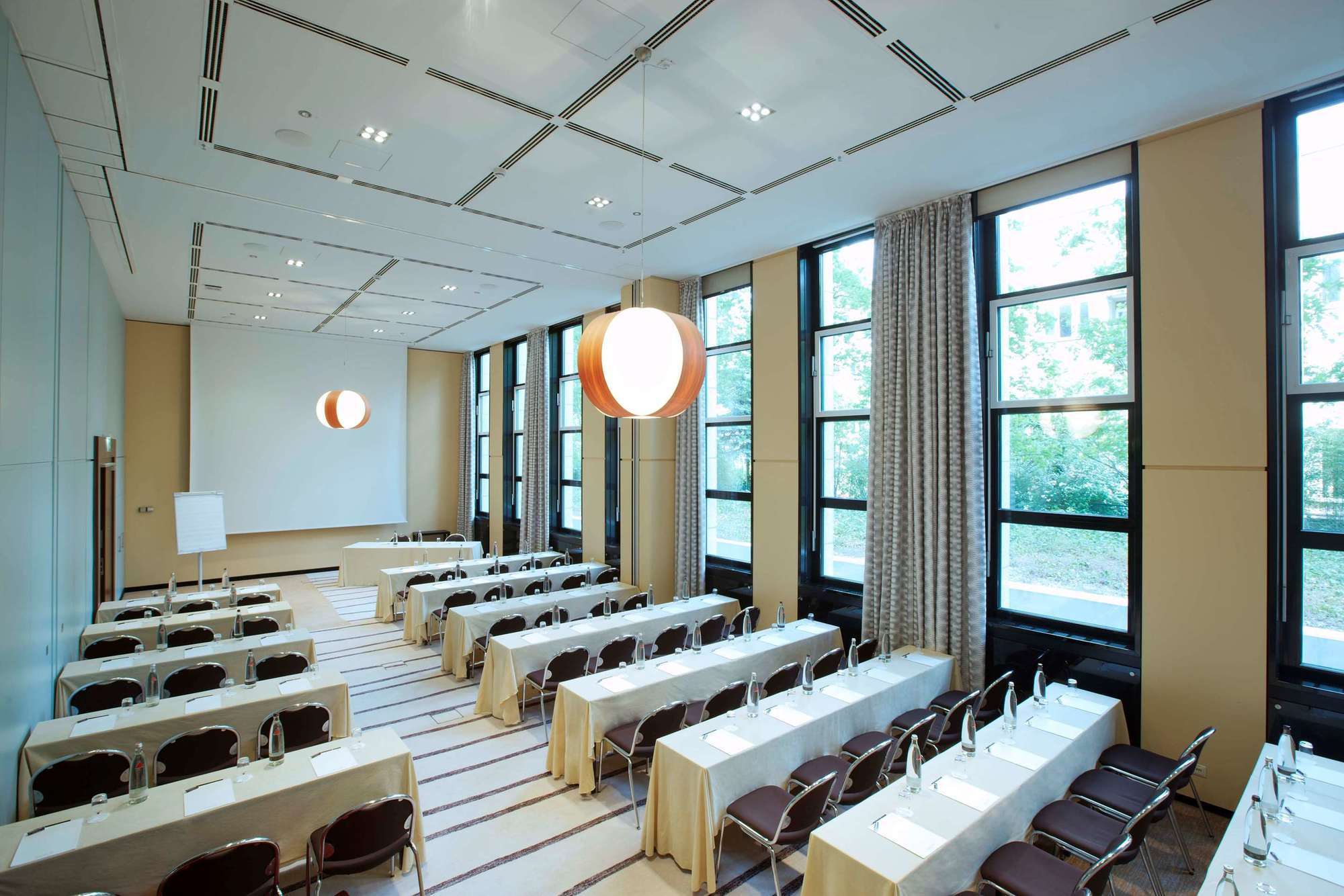 Sheraton Grand Esplanade Hotel